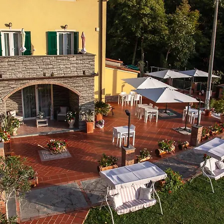 Vignola Bed and Breakfast 4*