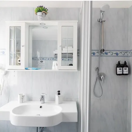 Vignola Bed & Breakfast 4*