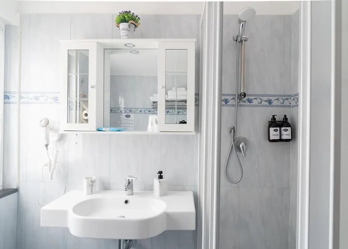 Vignola Bed & Breakfast 4*